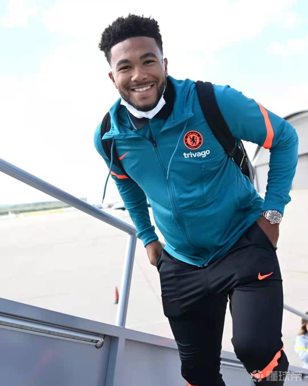 九游中国体育-詹姆斯在RNG比赛中回归赛场蒂姆在切尔西比赛中败北，莱比锡集结日队长鼓劲瞬间刷屏