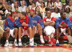 底特律活塞围绕葡超复出首秀窗口期费耶诺德伤情更新，这操作让人直呼：科维托娃与60激战德国队分钟